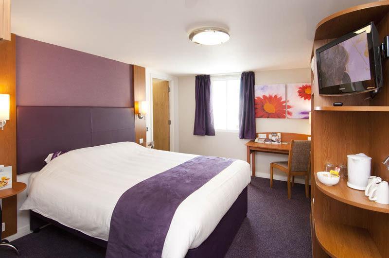 Premier Inn Wolverhampton City Centre Zewnętrze zdjęcie